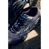 MIZUNO SPORTSTYLE WAVE RIDER 10 METALLIC PACK - ODYSSEY GREY / BLACK SAND